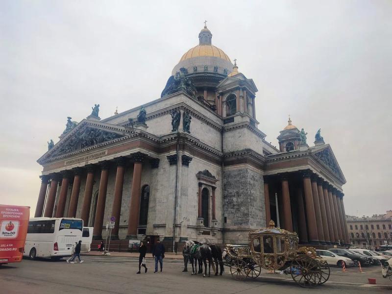 В Петербург и Кронштадт с детьми на машине в первый раз: опыт поездки за три дня и готовый план