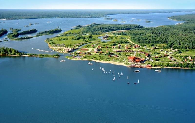 Двадцать загородных отелей рядом с Москвой, где можно отдохнуть у воды