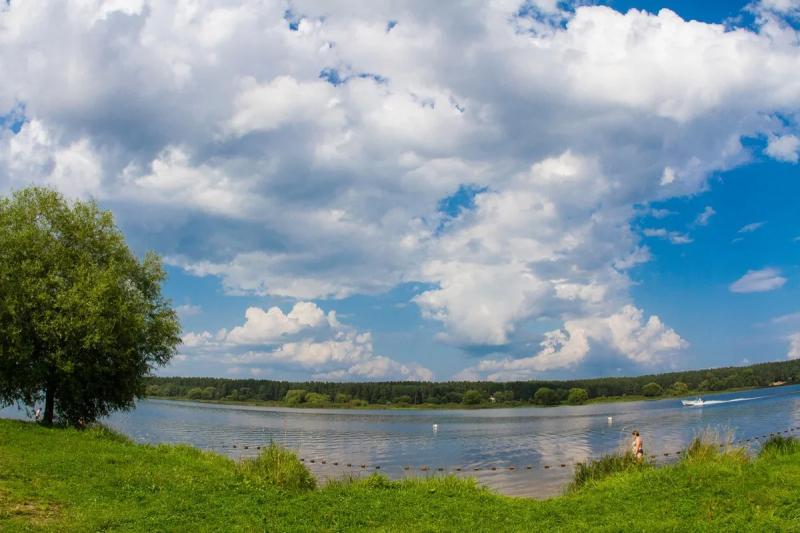 Двадцать загородных отелей рядом с Москвой, где можно отдохнуть у воды