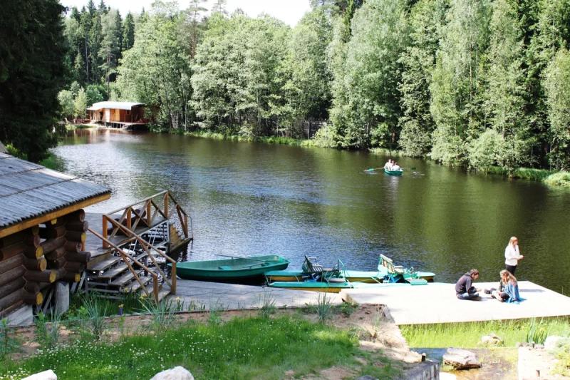 Двадцать загородных отелей рядом с Москвой, где можно отдохнуть у воды