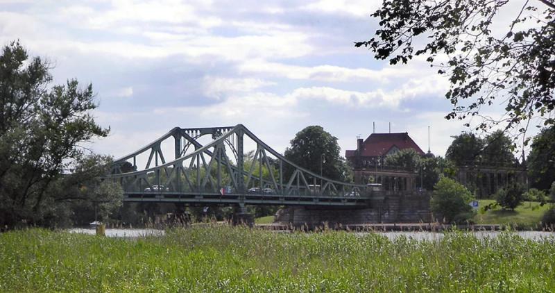 ТОП-10 городов с самым большим количеством мостов в мире